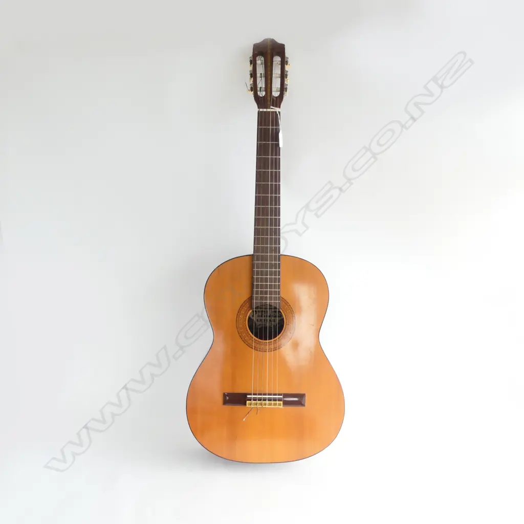 VINTAGE PIRLES 'NEW STYLE' ACOUSTIC GUITAR labelled inside Image 1++