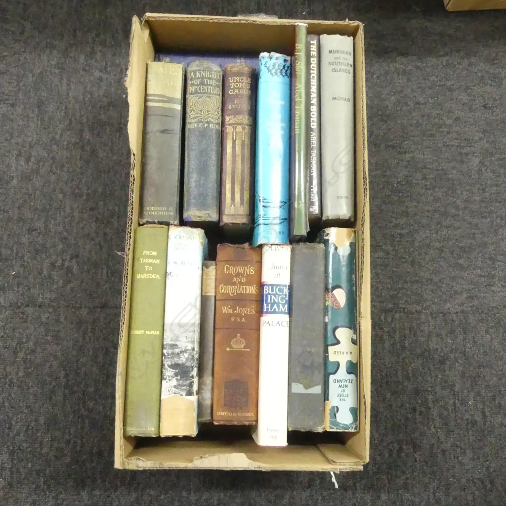 COLLECTION OF OLD NOVELS & HISTORICAL REFERENCE Image 1++