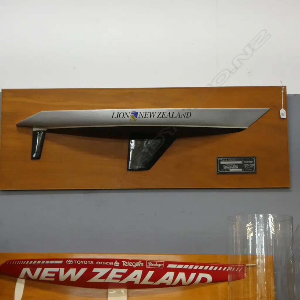 3 MOUNTED HALF MODEL AMERICA'S CUP YACHTS 390x1100mm Image 1++