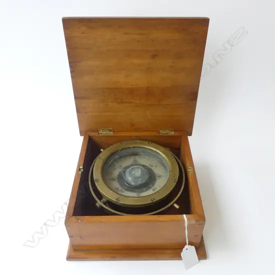 early 20thC BRASS CASED GIMBALLED SHIP'S COMPASS in kauri box the lid inlaid w 2 flags NZ & GB 210 x 210 x 100mm