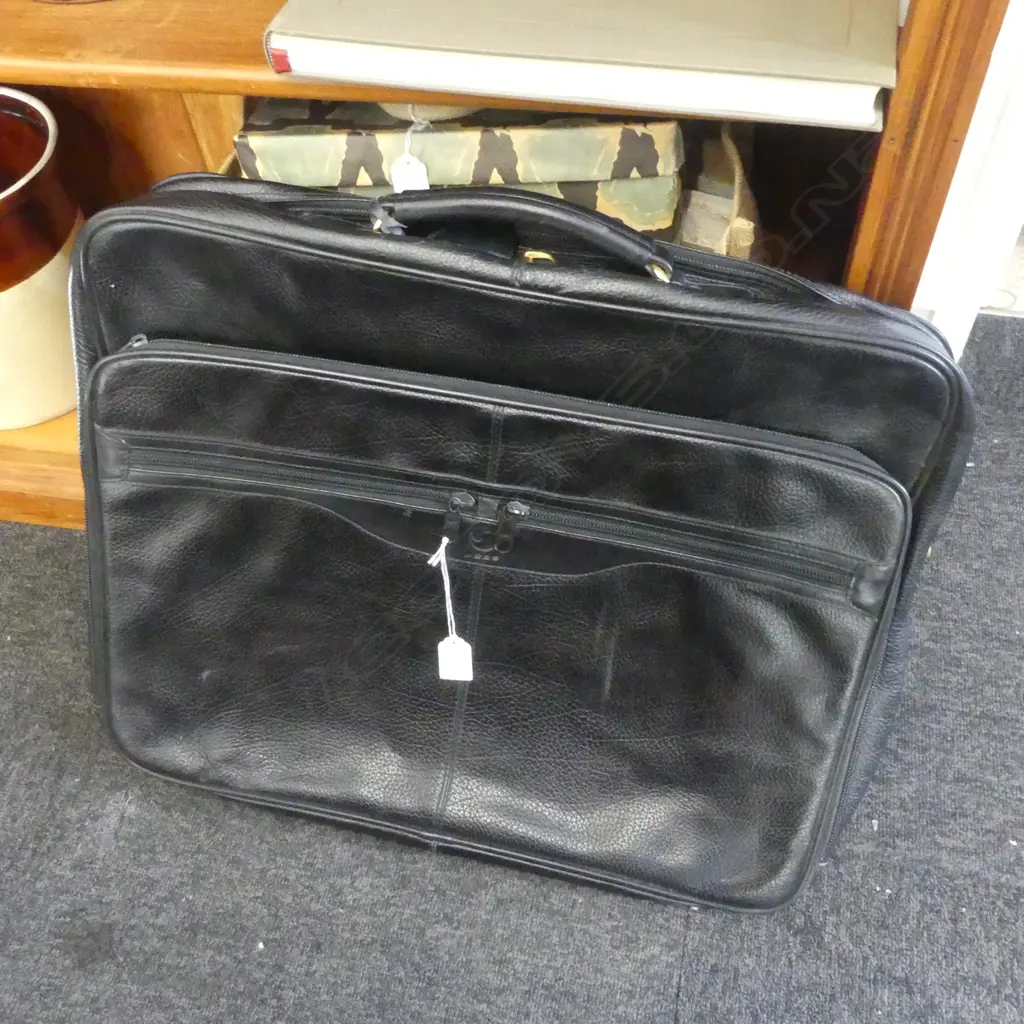 BLACK LEATHER SUIT CARRIER W.560mm Image 1++