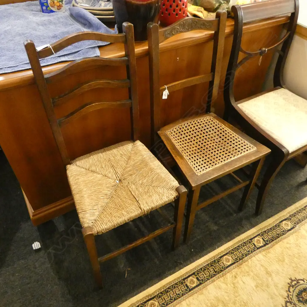 2 SIDE CHAIRS  Image 1++