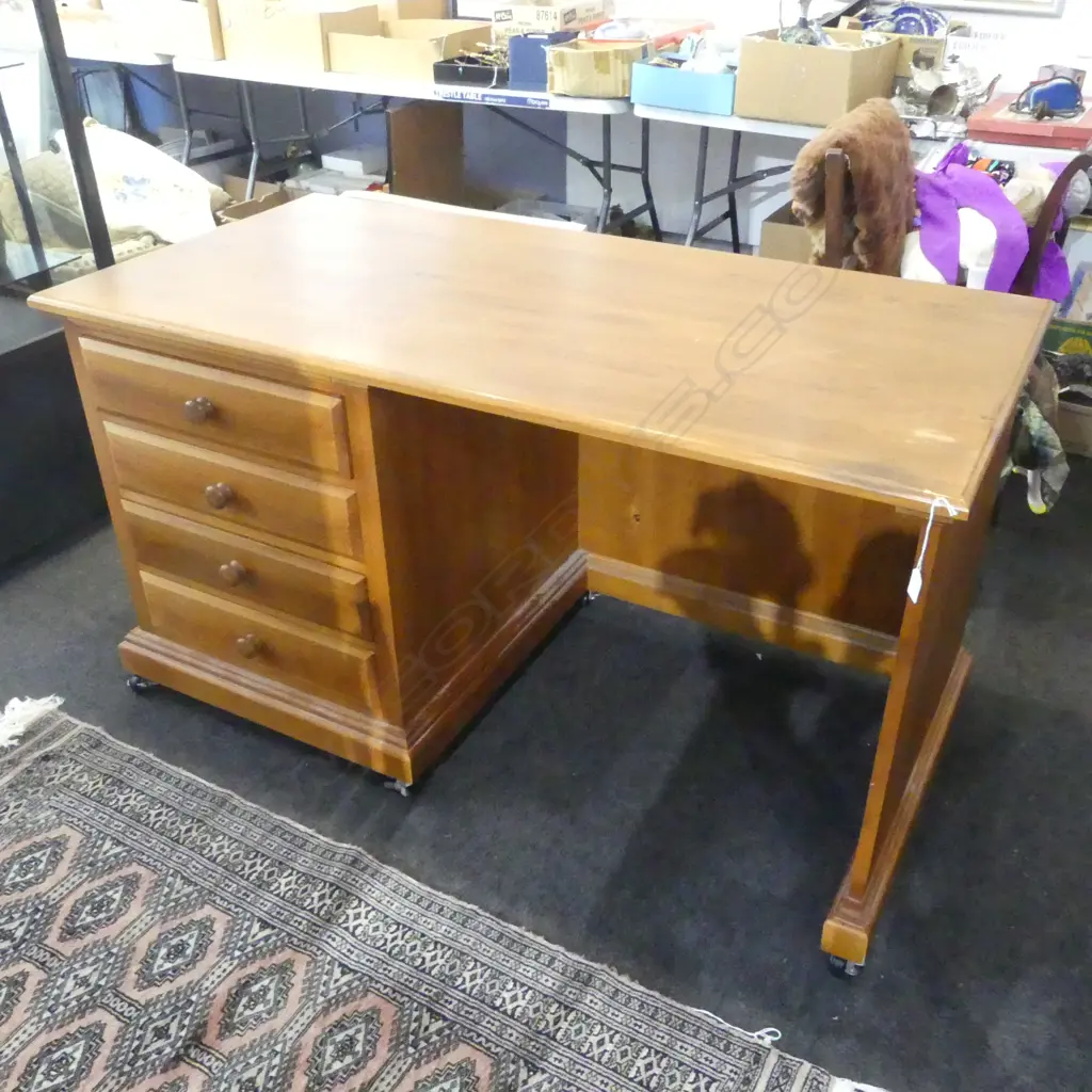 SINGLE PEDASTAL PINE DESK WITH DRAWERS AND CASTORS 1400x700x770mm  Image 1++