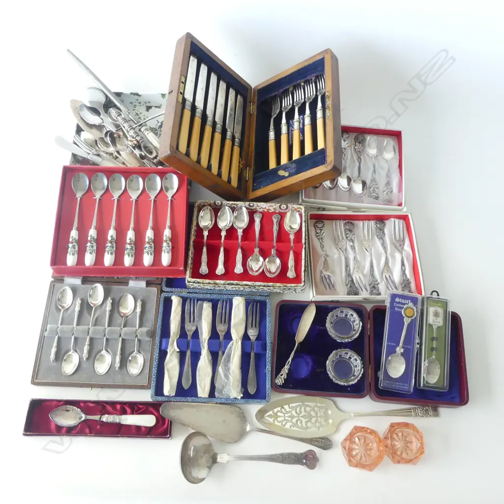 BOXED SETS VINTAGE EP CUTLERY, ASST. KITCHEN UTENSILS ETC Image 1++