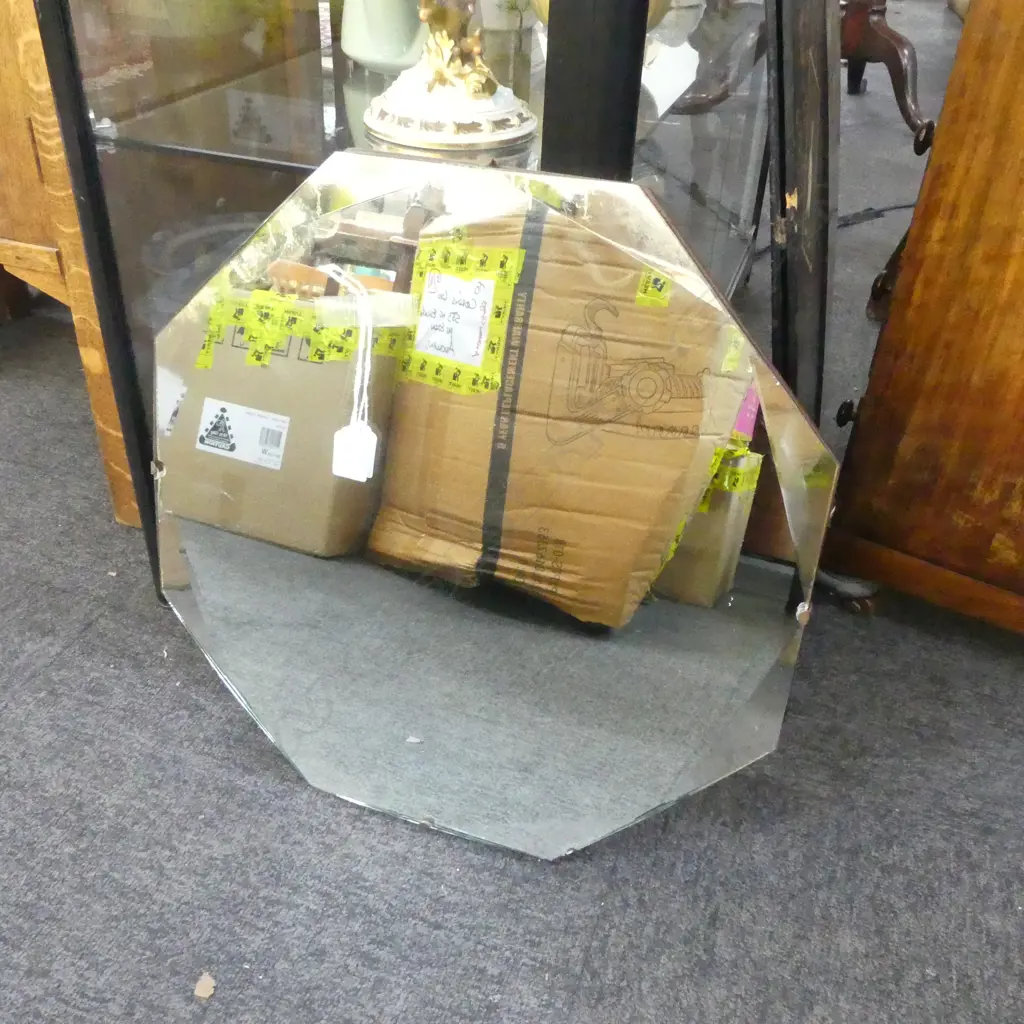 OCTAGONAL MIRROR 460mm dia Image 1++