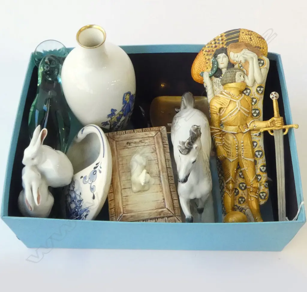 TRAY SML COLLECTABLES; ROYAL COPENHAGEN, KLIMT INSPIRED STATUE, CZECH GLASS & LIMOGES Image 1++