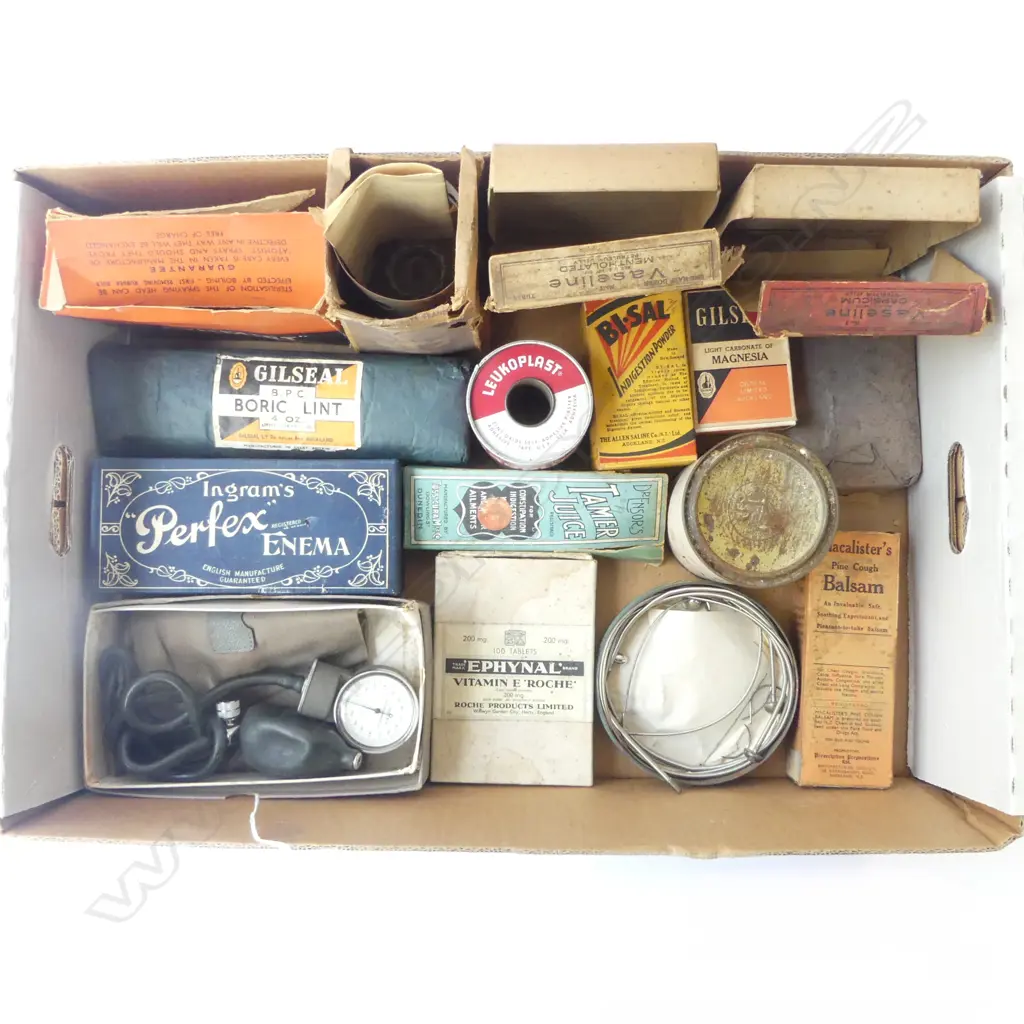 Medical Items & packaging – tourniquet, vaporising lamp etc  Image 1++