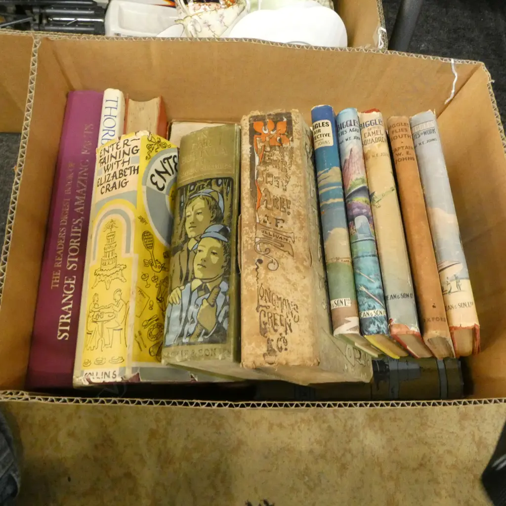 BOX EARLY 20tHC CHILDREN'S BOOKS decorative covers + BIGGLES ETC Image 1++