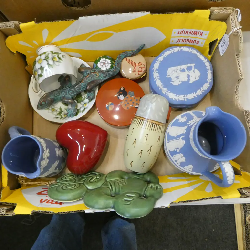 WEDGWOOD, STUDIO CERAMICS WALL TIKI H.200mm ETC Image 1++