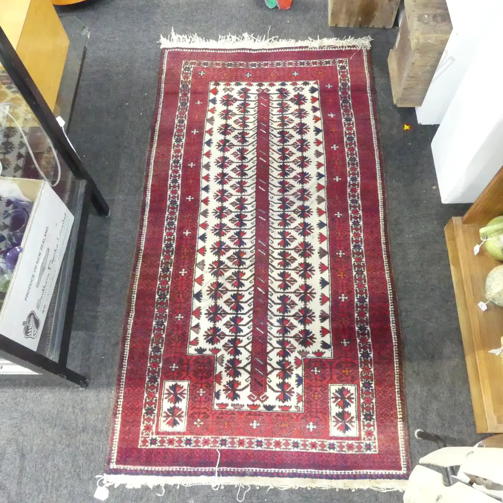 HAND KNOTTED WOOL PILE RUG Image 1++