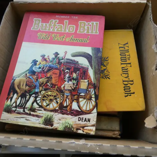 COLLECTION OF ASST. CHILDRENS BOOKS