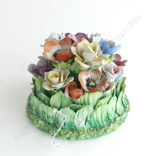 CAPODIMONTE FLORAL CHINA ORN DIA290MM