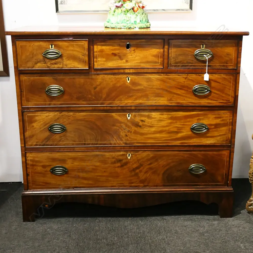 REGENCY FLAME MAHOG FLAT FRONT CHEST OF DRAWERS, SATINWOOD STRINGING, BONE ESCUTCHEONS (1 ABSENT), 1200 x 540 x 1200mm Image 1++