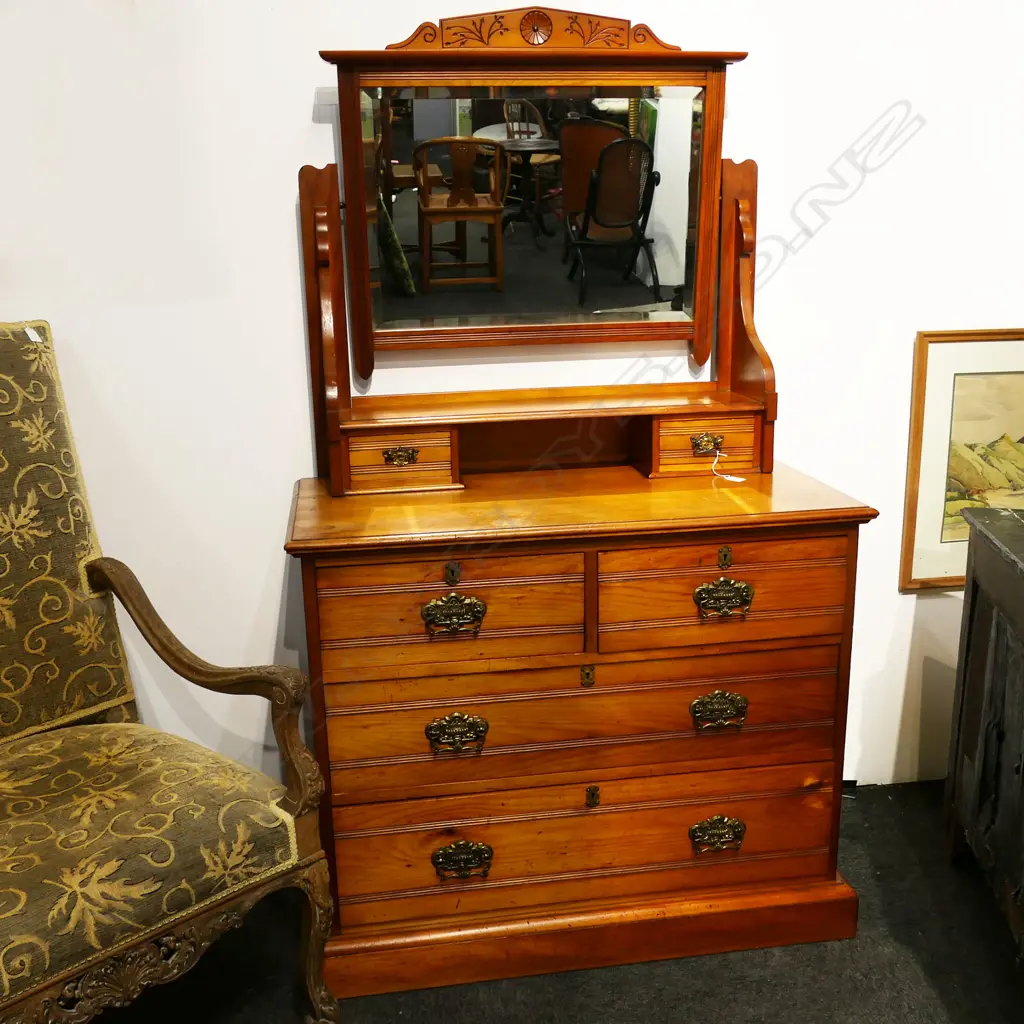 EDWARDIAN RIMU DRESSING TABLE 1100x500x1700mm Image 1++