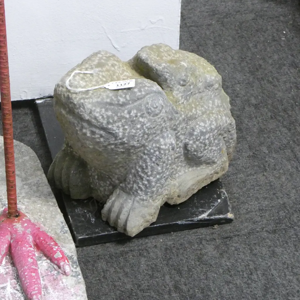 CONCRETE GARDEN FROG L.250mm Image 1++