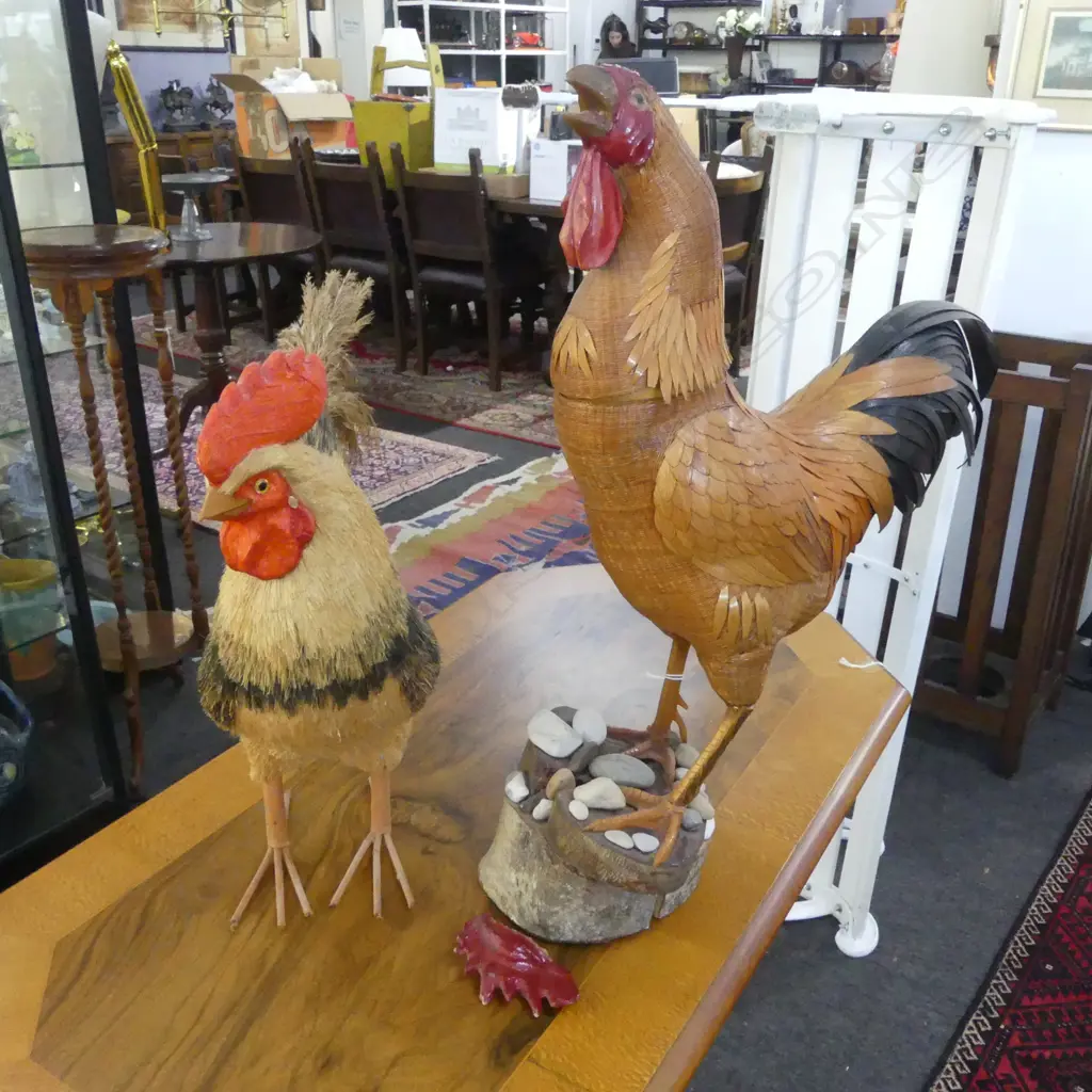 2 ROOSTERS H.560mm Image 1++