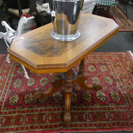 COLONIAL SIDE TABLE on cathedral base 950x510x710mm