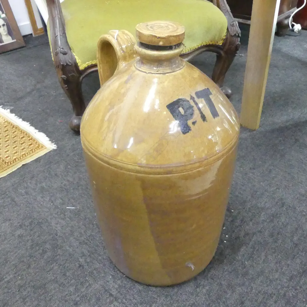 TIMARU POTTERIES 'PT' CROCK H.450mm Image 1++