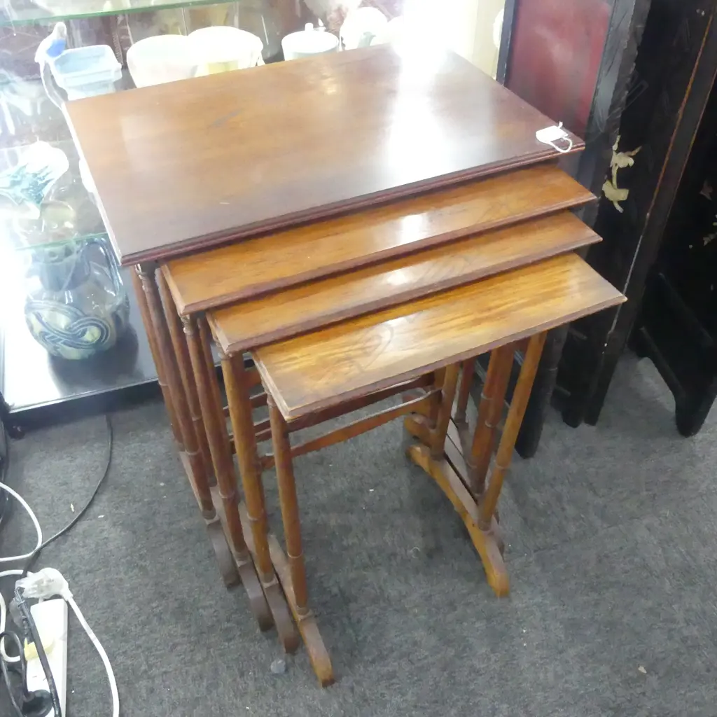 4 WOODEN NESTING TABLES W.550mm Image 1++