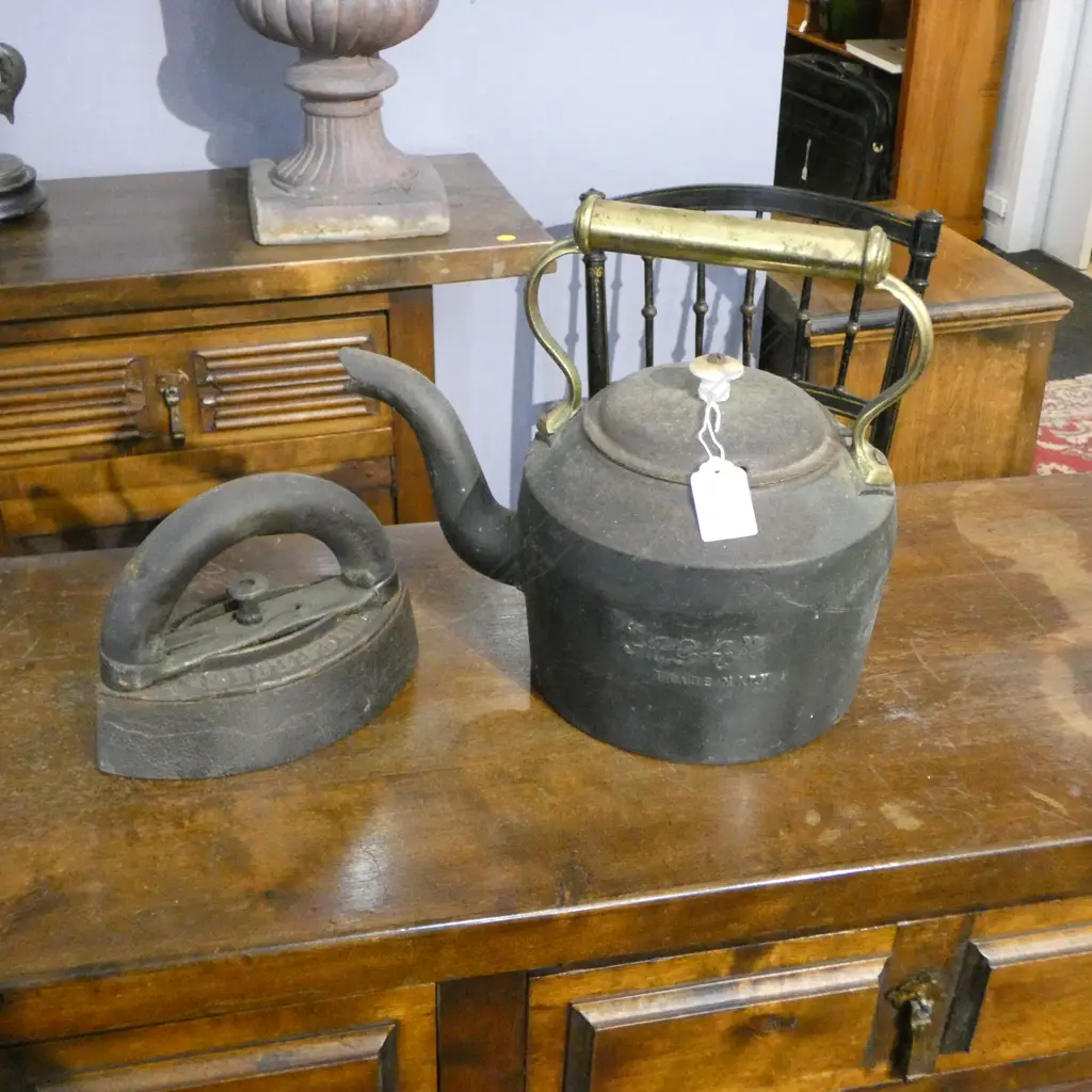 ANTIQUE CAST IRON AGA KETTLE + CLOTHES IRON Image 1++