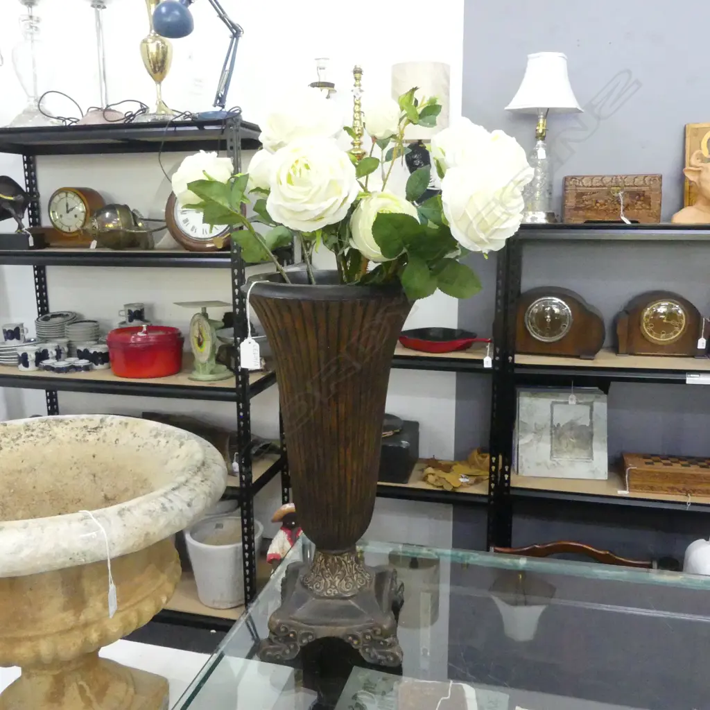RESIN VASE H.480mm w. FAUX WHITE ROSES Image 1++