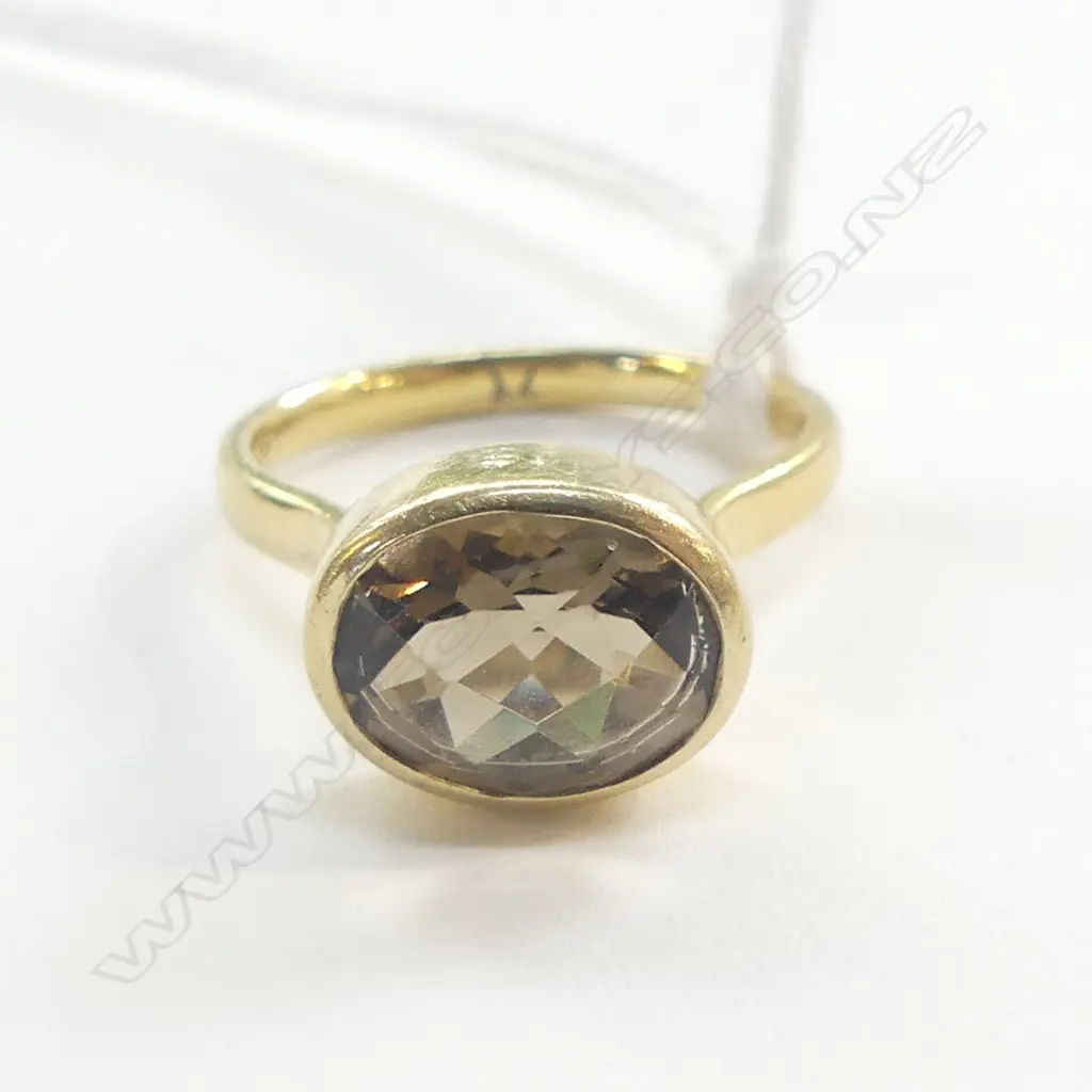 SILVER GILT SMOKEY QUARTZ DRESS RING, 2.9grms SIZE L Image 1++