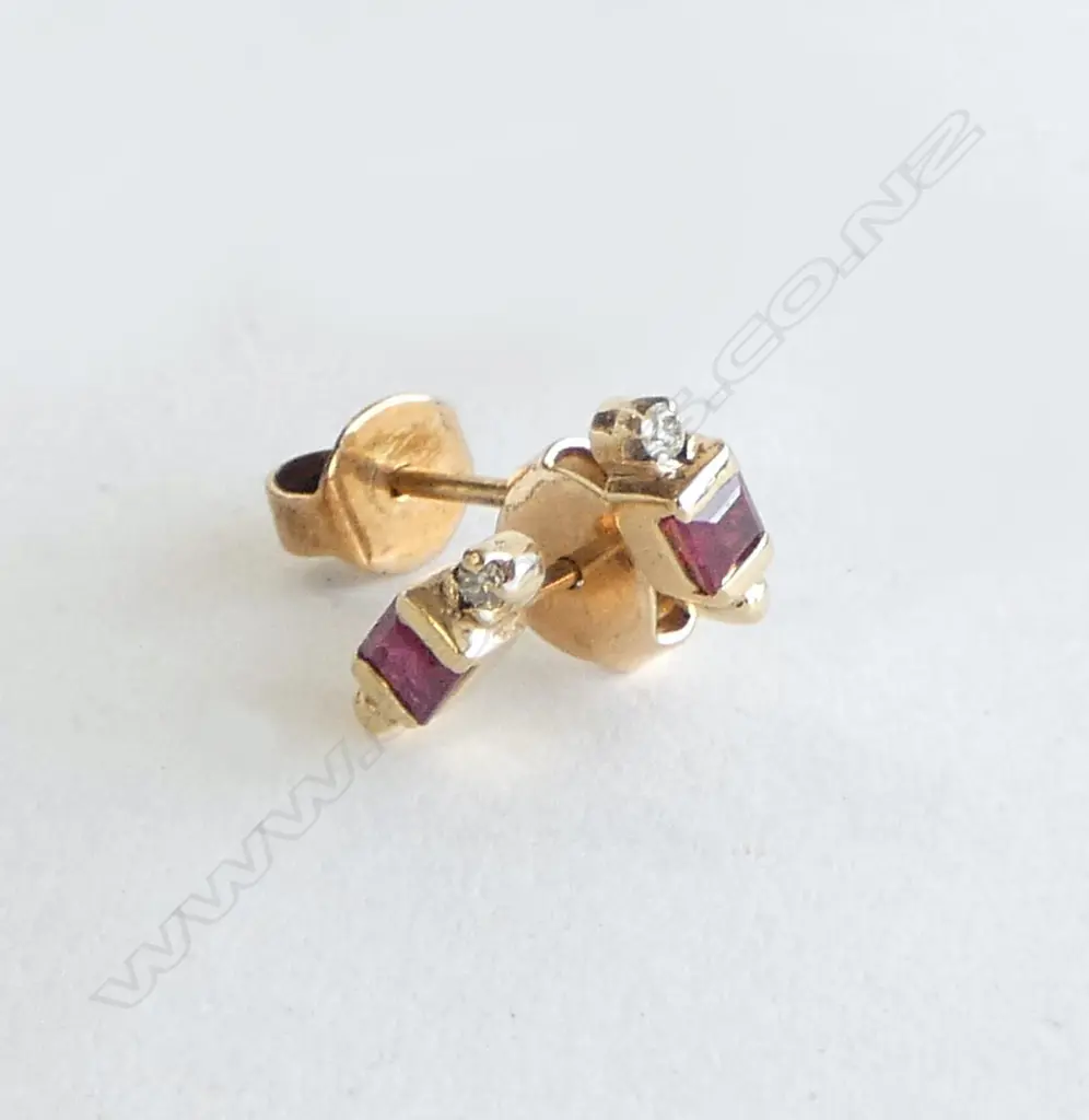 14ct RUBY & DIAMOND STUDS Image 1++
