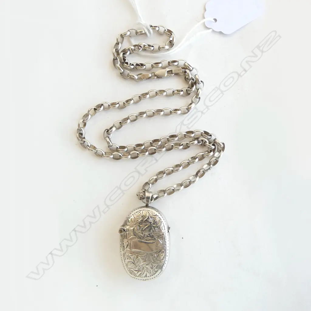 CHESTER 1903 engraved SILVER VESTA on BELCHER LINK LONG CHAIN L.640mm Image 1++
