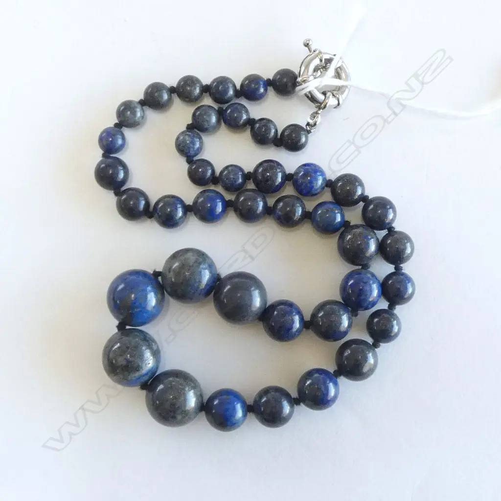 GRADUATED BEAD NECKLACE, handknotted, L.500mm Image 1++