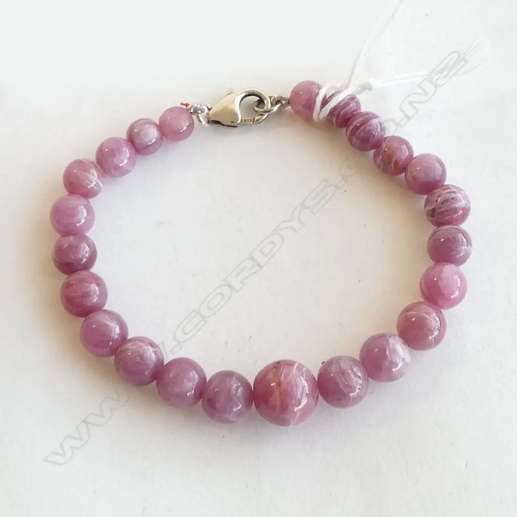 MILKY RUBY ? BRACELET w SILVER CLASP, SML SIZE - L.17cm Image 1++