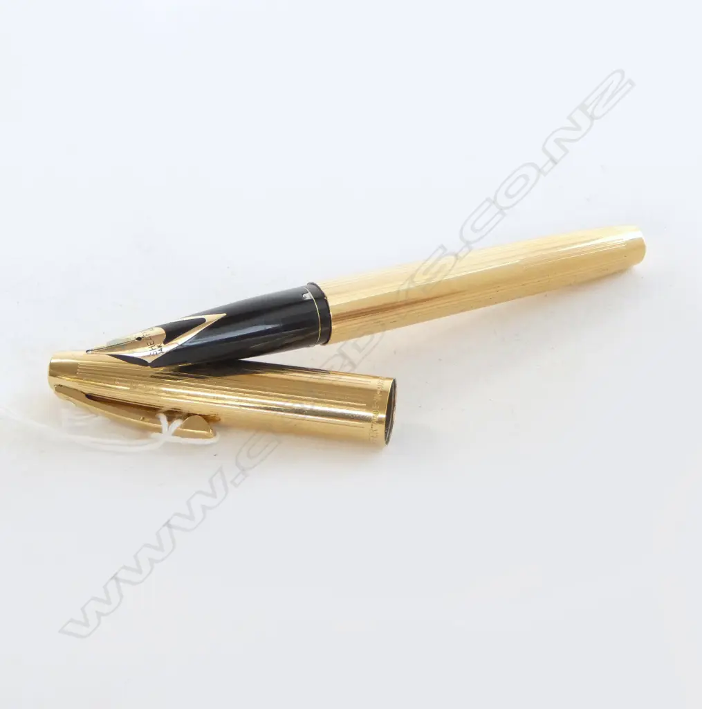 SHEAFFER IMPERIAL TRIUMPH GOLD PLATED FOUNTAIN PEN - 14ct NIB Image 1++