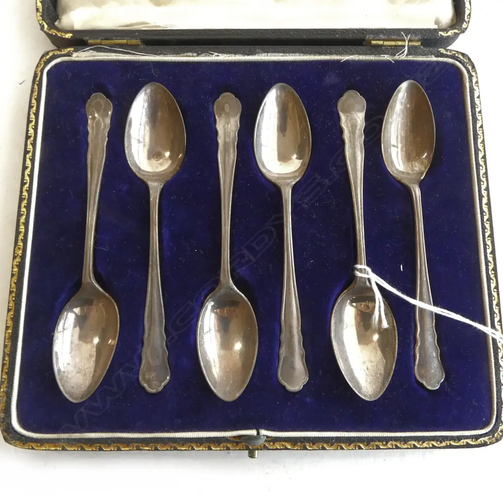 CASED SET 6 SILVER TEASPOONS Sheffield 1923 lid off case 98gms Image 1++