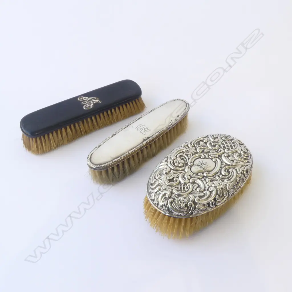 3 STG SILVER & EBONY CLOTHES BRUSHES BIRMINGHAM 1901 & 1907, L.135MMM-170MM Image 1++