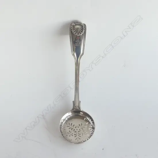 CRESTED SILVER CADDY SPOON, LONDON 1828-29, 63gm, L.160mm