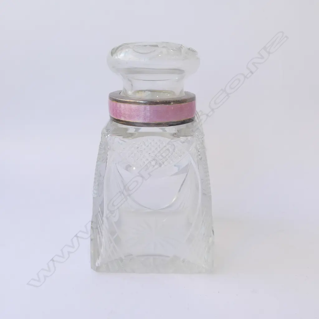QUALITY 1929 CUT CRYSTAL LIDDED dressing table LARGE JAR with enamelled silver collar fitting London 1929. H.175mm Image 1++