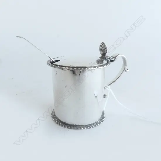 STG SILVER MUSTARD POT & SPOON, 109grms
