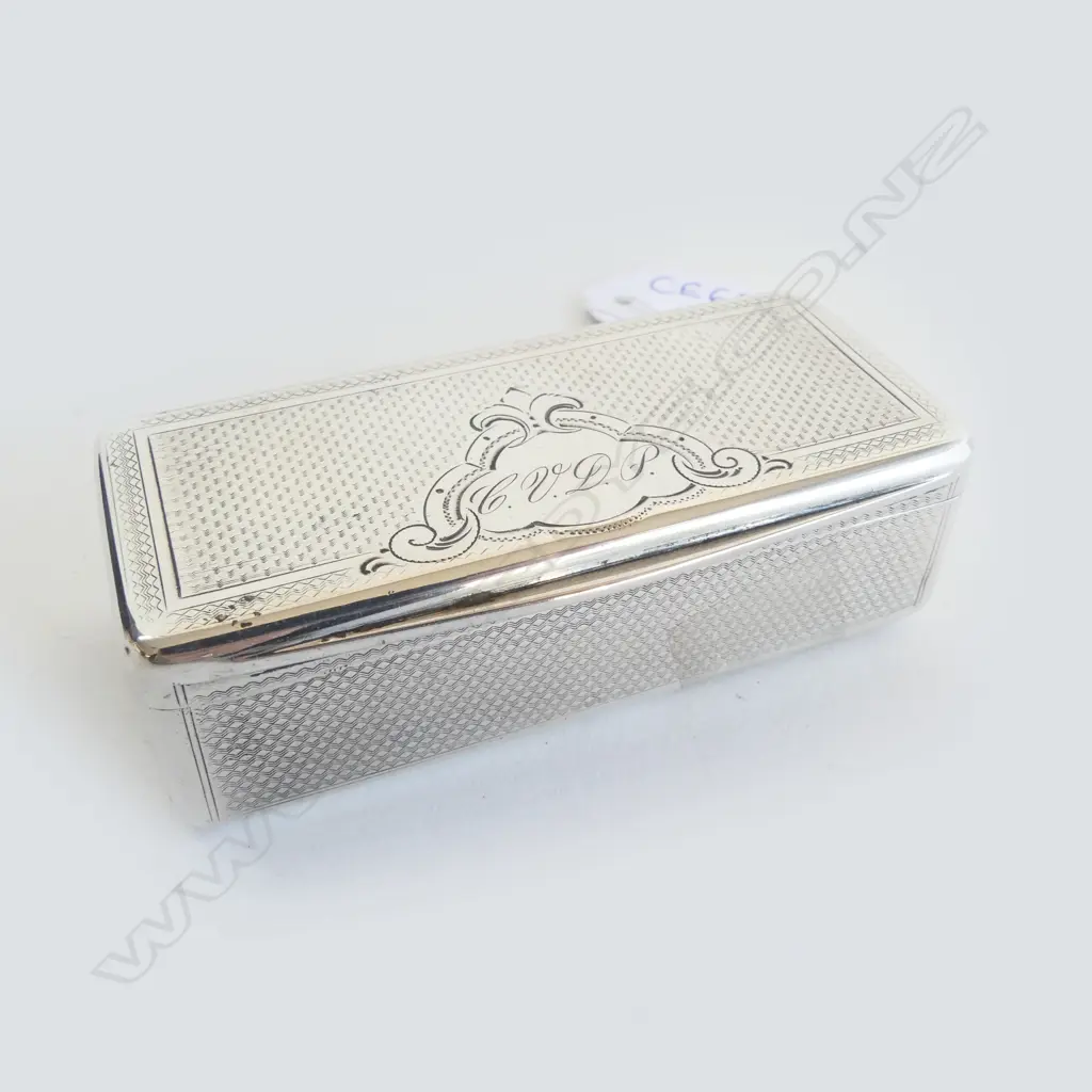 800 SILVER BOX, GILT LINED W.80mm 69grms WITH ENGRAVING Image 1++