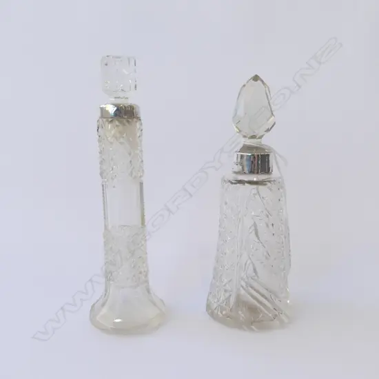 TWO STG SILVER & CRYSTAL PERFUME BOTTLES BIRMINGHAM 1898 & 1907, H.150MM-160MM