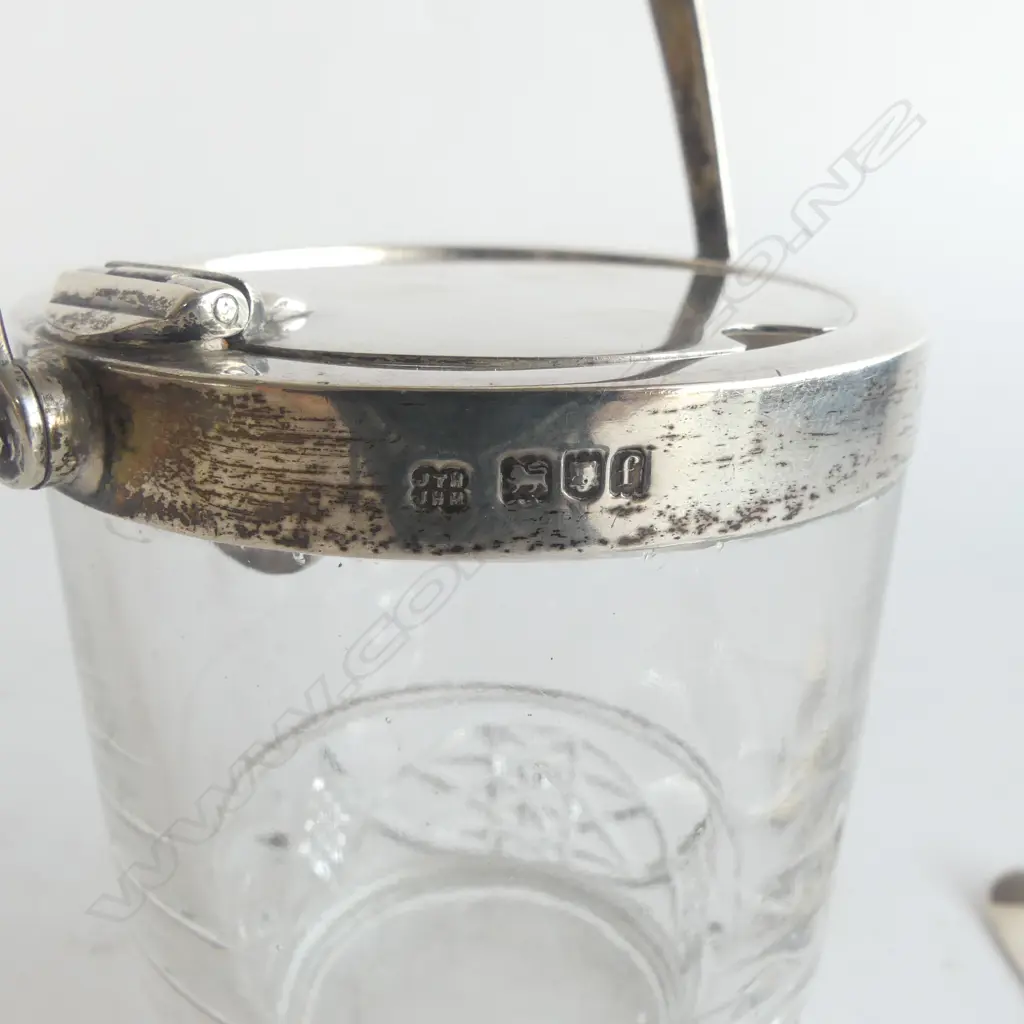 SILVER RIM LIDDED JAR, LONDON 1821-22, H.100mm & 2 JAM SPOONS, LONDON 1800s (46gm) Image 1++