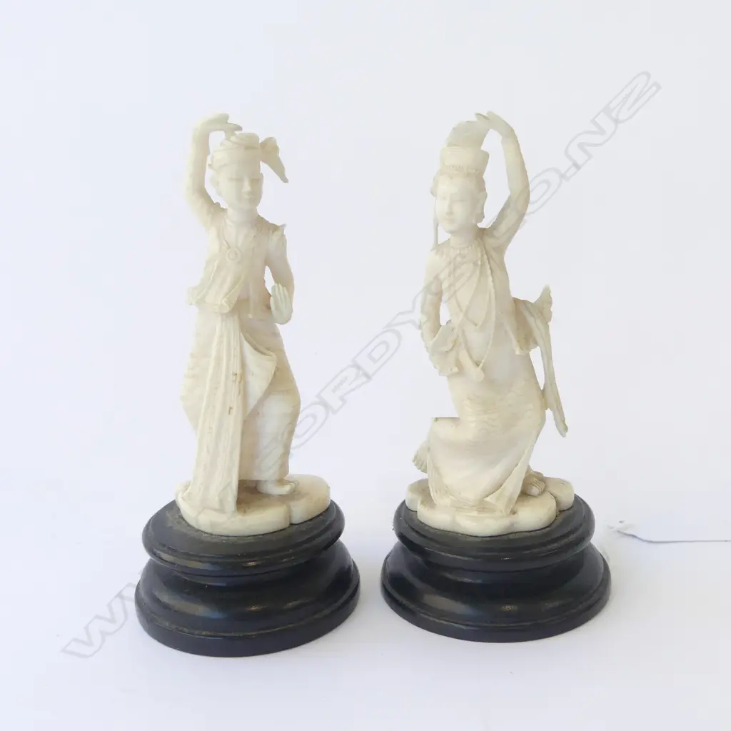 PAIR INTRICATE IVORY DANCING FIGURES ON WOODEN MOUNTS, H.120MM Image 1++