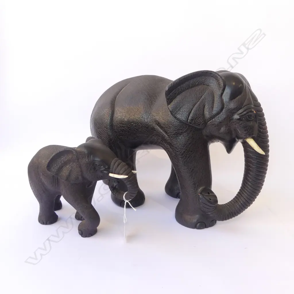 2 CERAMIC ELEPHANTS, CHIPS H.300mm Image 1++