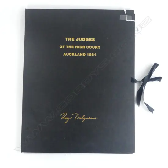 ROY DALGARNO 'THE JUDGES OF THE AUCKLAND HIGH COURT 1981' 10 ENGRAVINGS + COVER SHEET IN FOLIO 73/100 520x400mm
