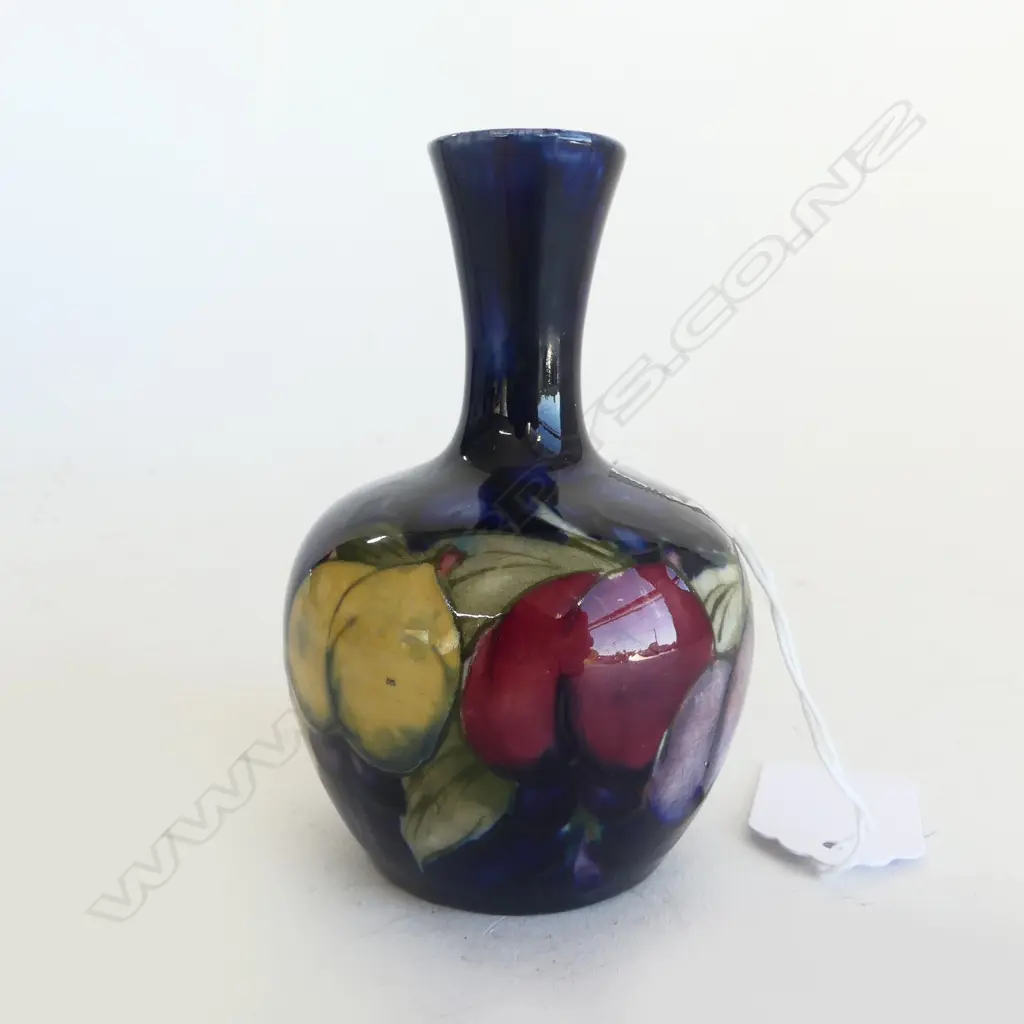 SMALL MOORECROFT VASE FRUIT PAT H100MM Image 1++