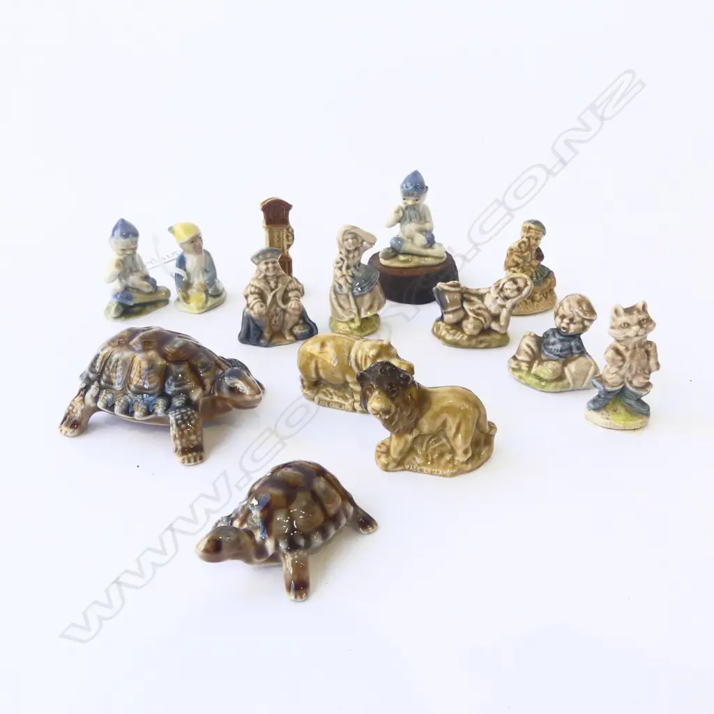 COLLECTION 14 WADE MINITURE KNOMES TURTLES  70MM ETC Image 1++