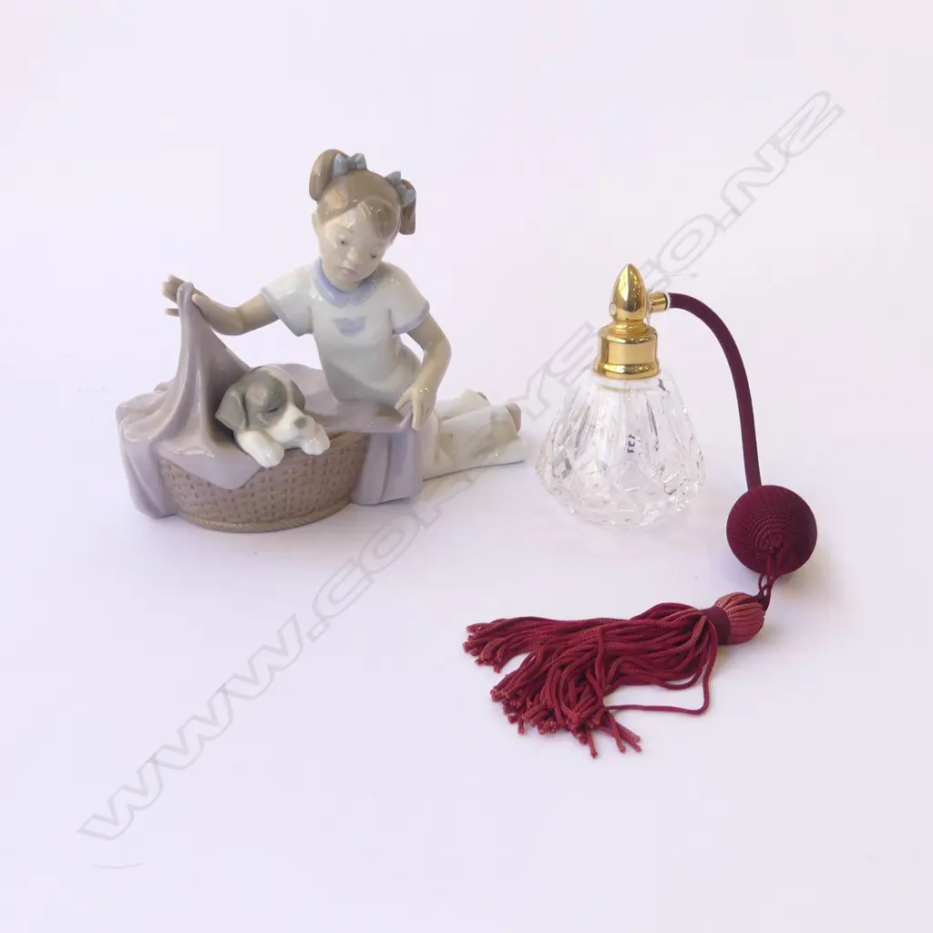 WATERFORD CRYSTAL ATOMIZER + NAO FIGURE  Image 1++