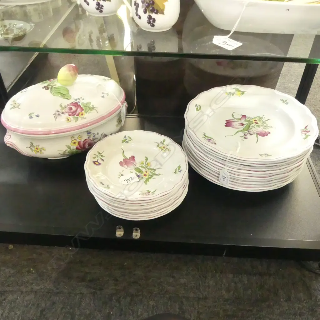 SPODE MALBOROUGH PAT LIDDED TURREEN L280MM & 9 SIDE PLATES DIA200MM Image 1++