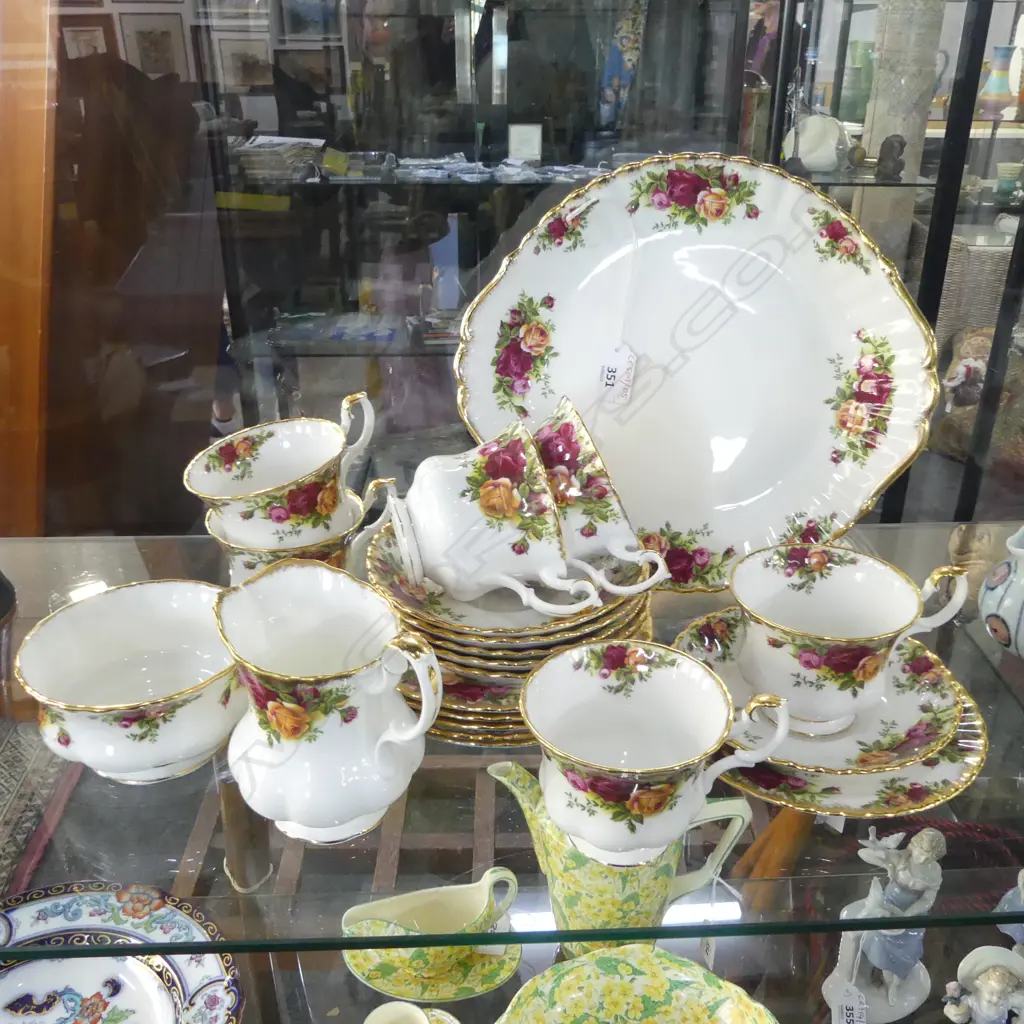 ROYAL ALBERT OLD COUNTRY ROSES PART TEA SERVICE, 21 PIECES (NO TEAPOT) Image 1++