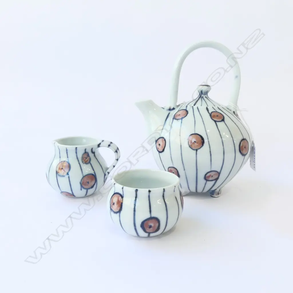 STUDIO POTTERY 3 PC TEASET POPPY DESIGN H190MM TEAPOT Image 1++