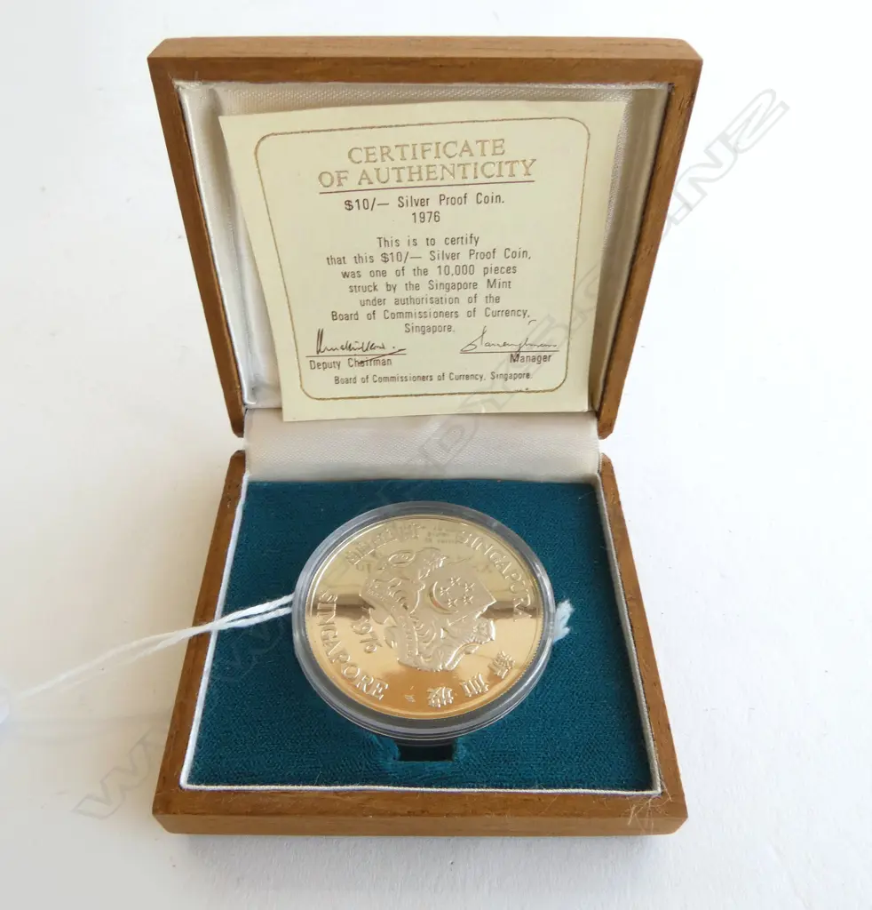 cased 50% SILVER PROOF SINGAPORE $10 COIN 31gms Image 1++