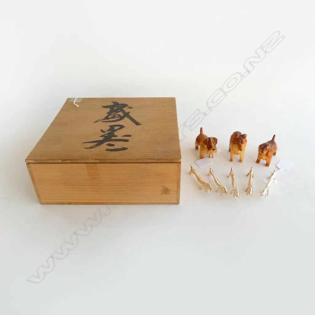CEDAR BOX w 3 JAPANESE CARVED WOODEN DOGS & 5 METAL DACHSHUND KNIFE/CHOPSTICK RESTS Image 1++